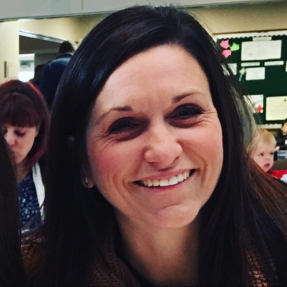 Meet your Posher, Rachel - Picture 1 of 1